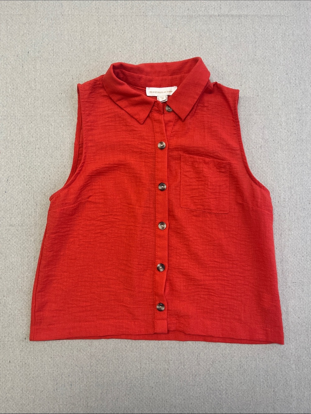 Monteau Los Angeles Sleeveless Button Front Blouse Coral Red Size M